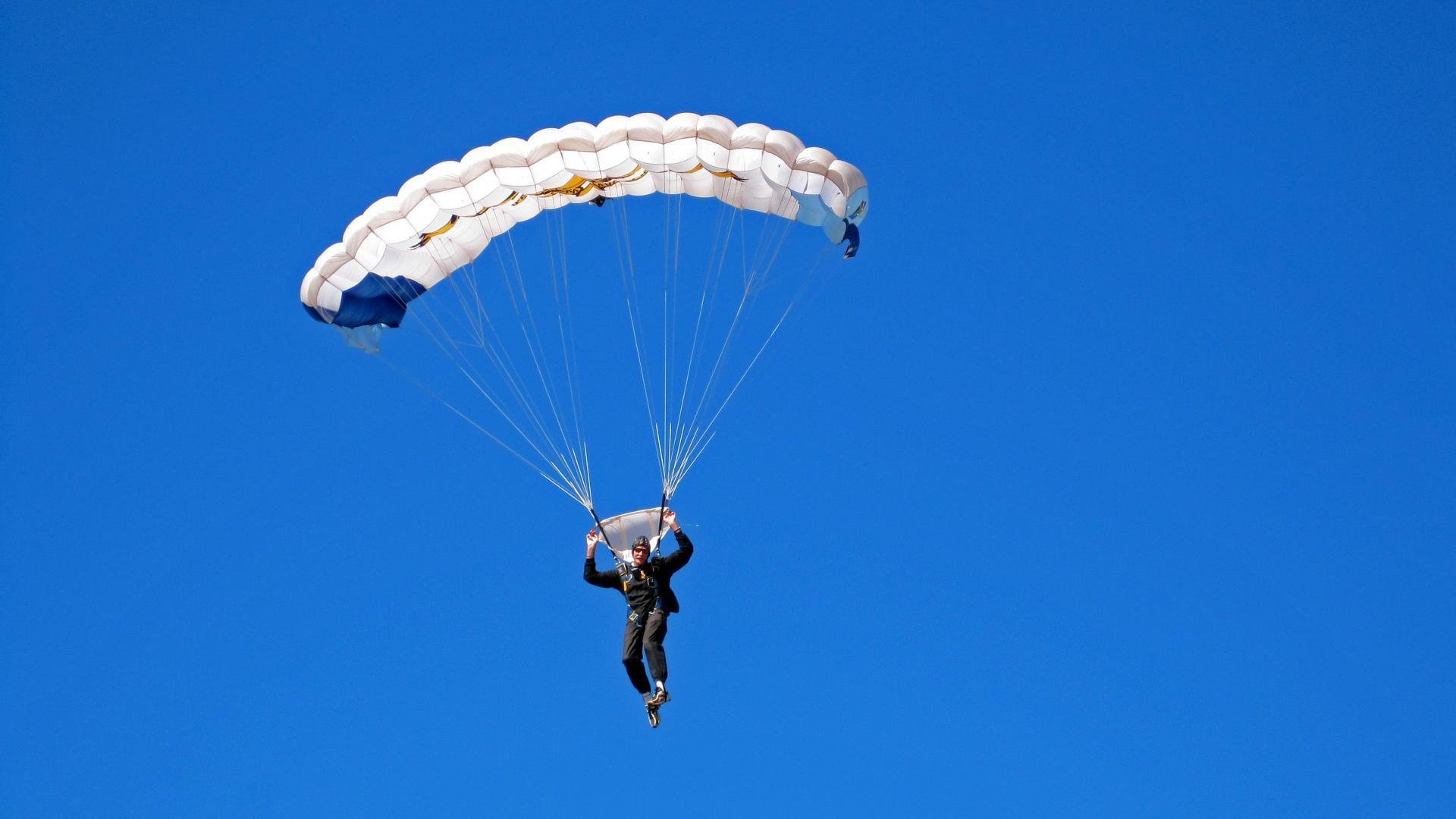 _青少年攀岩联赛:挑战极限激发潜能_,2021全国青少年攀岩比赛时间