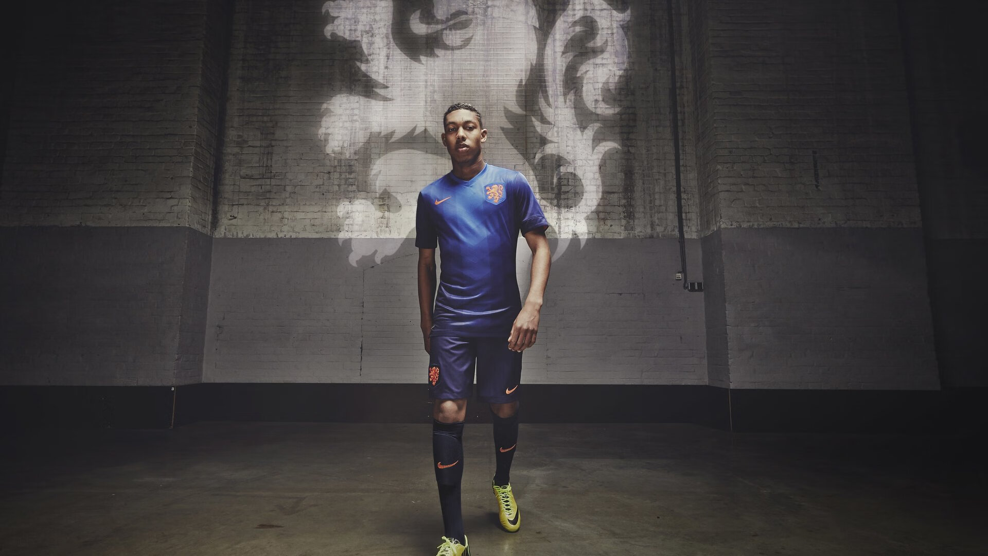 中国足球基础设施投资连年增长，硬件水平不断跃升，中国足球产业的现状分析